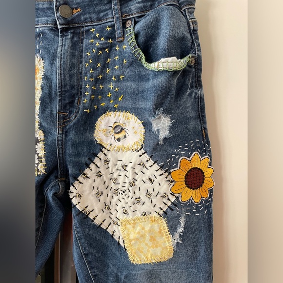 Custom Upcycled Jeans Sz 12 14 Patchwork Hand Embroidered Sashiko Boro - Picture 3 of 15